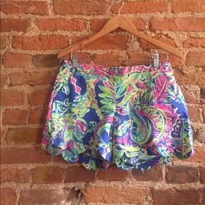 Scalloped Lilly Pulitzer short